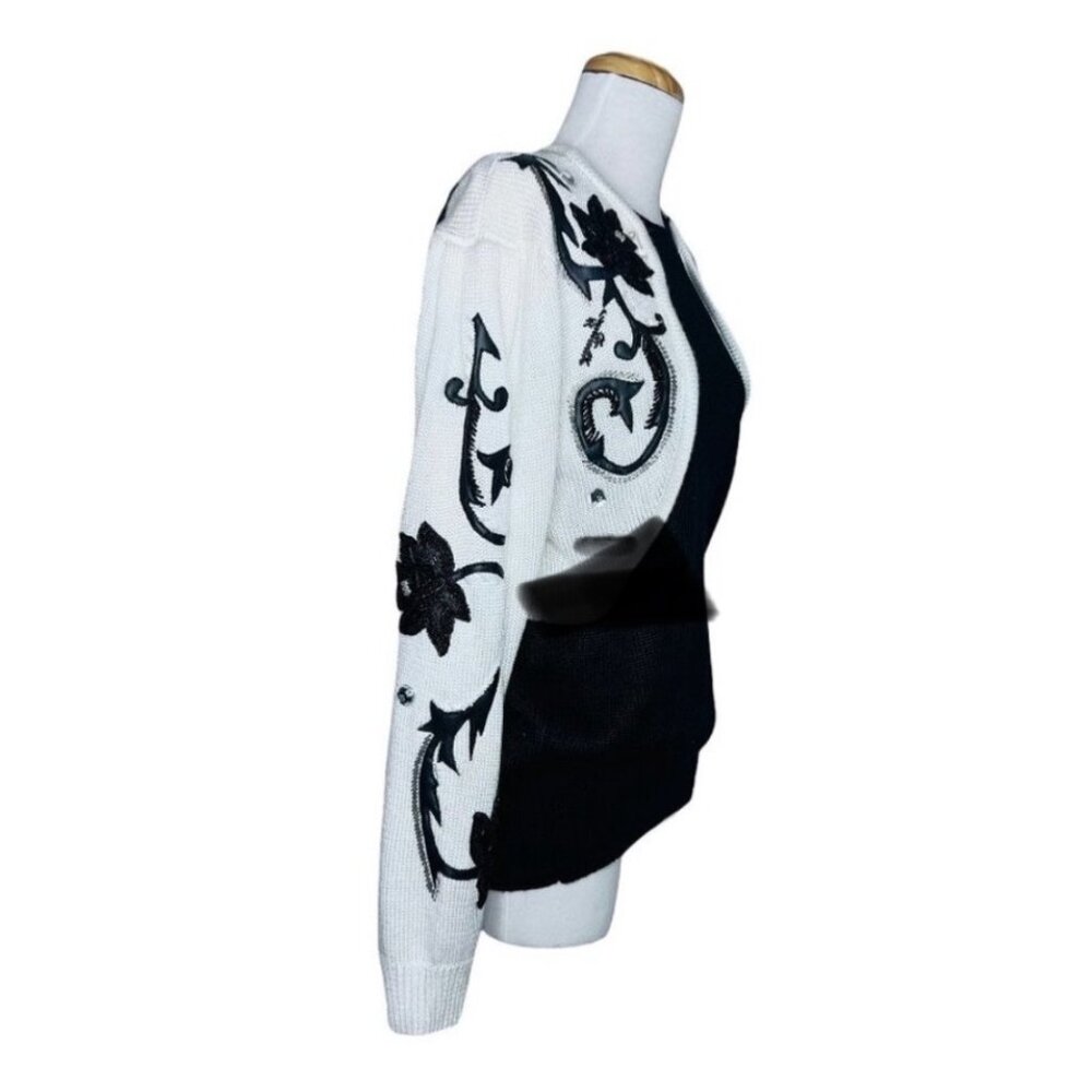 Vintage Shannan Womens Floral Embroidered Cardigan Sweater Size L Black & White - Picture 5 of 14